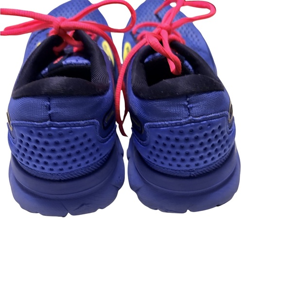 Brooks Revel Size 8 - Picture 3 of 5